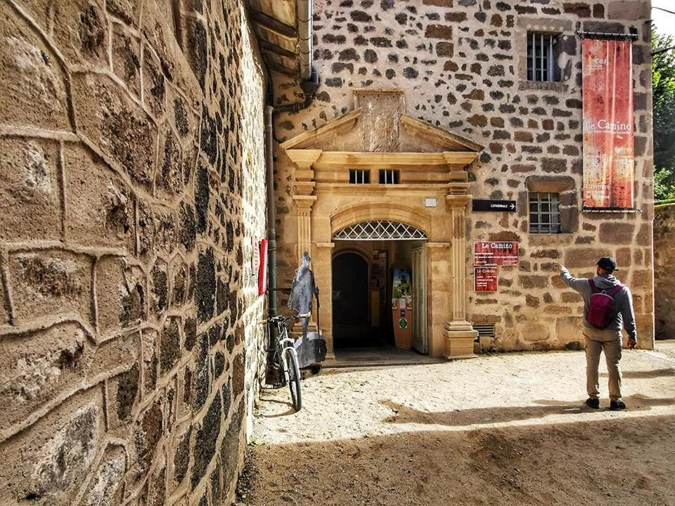 Gite La Decouverte Petit Dejeuner Offert Le Puy-en-Velay 외부 사진